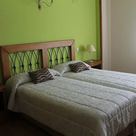 Rural Restaurante Baronas Санта-Крус-де-ла-Сальседа